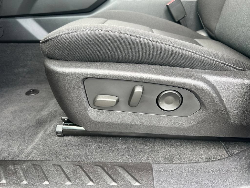 2026 Chevrolet Colorado Work Truck - Photo 8