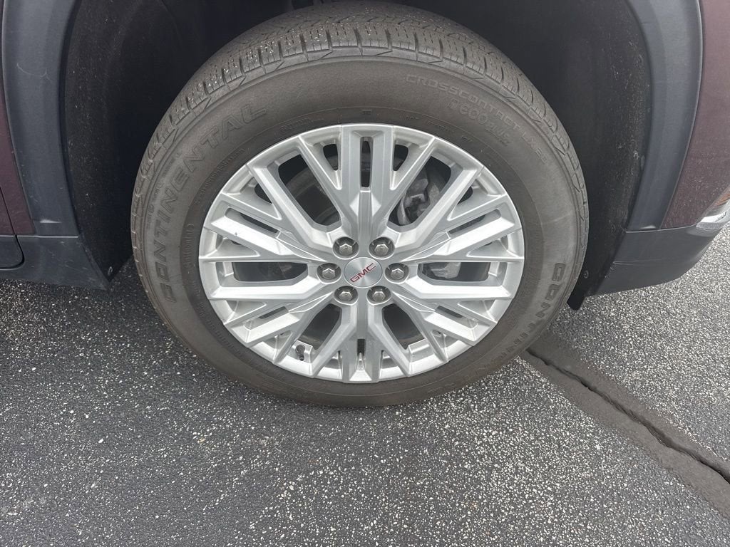 2024 GMC Acadia Elevation