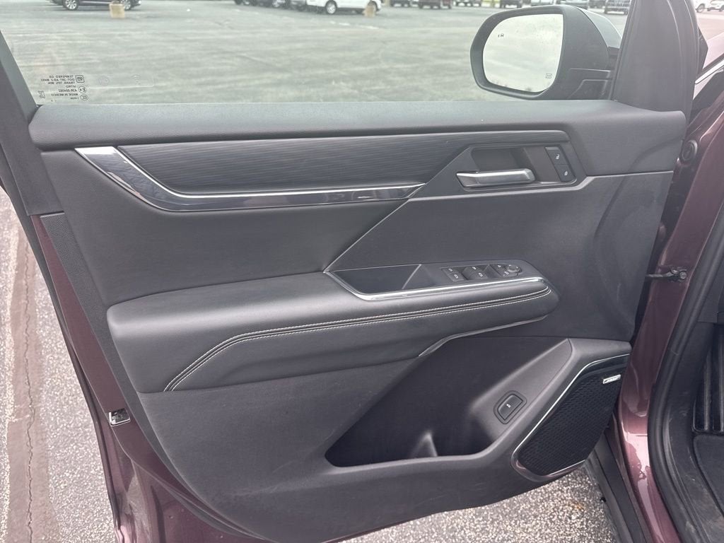 2024 GMC Acadia Elevation