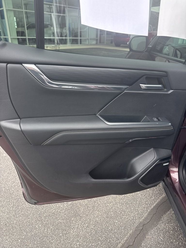 2024 GMC Acadia Elevation