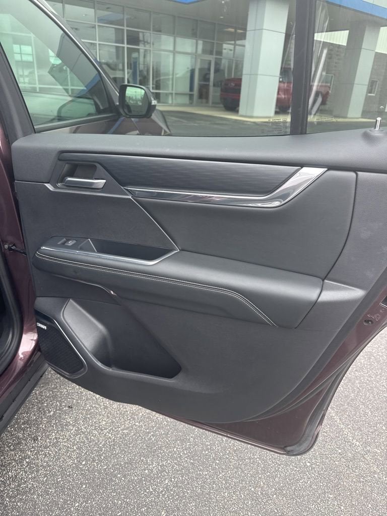 2024 GMC Acadia Elevation