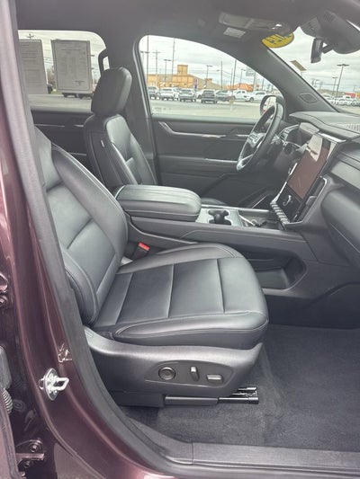 2024 GMC Acadia Elevation