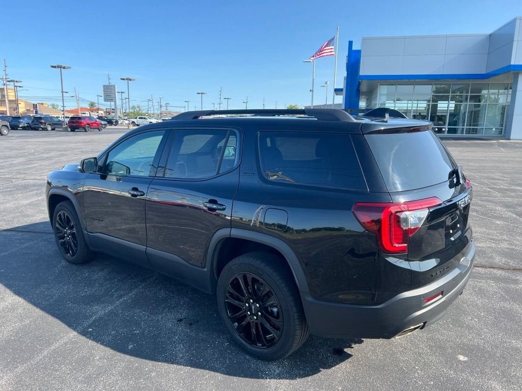 2023 GMC Acadia SLT