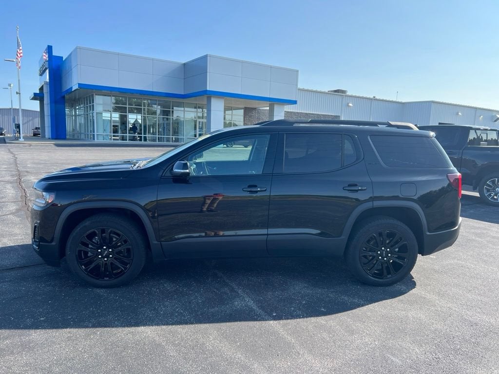2023 GMC Acadia SLT