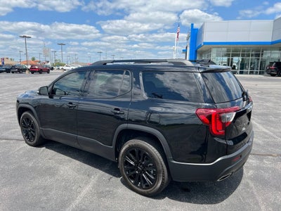 2023 GMC Acadia SLT