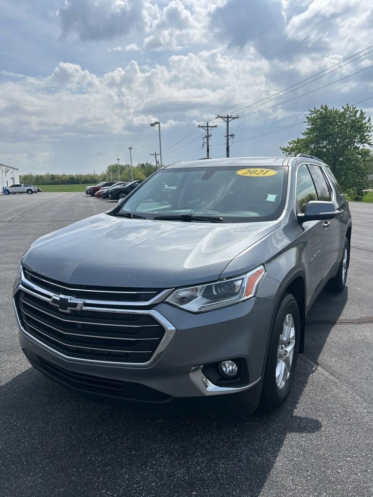 2021 Chevrolet Traverse LT Cloth