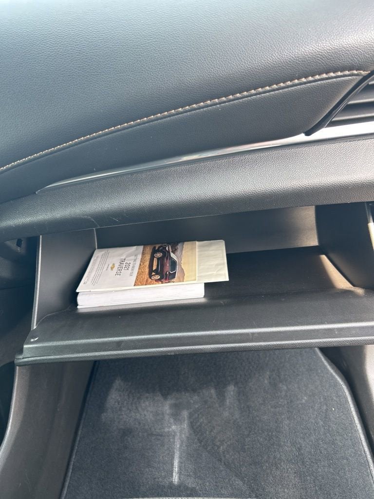 2021 Chevrolet Traverse LT Cloth
