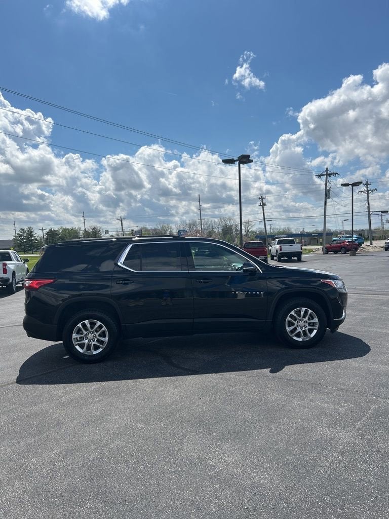 2020 Chevrolet Traverse LT Cloth