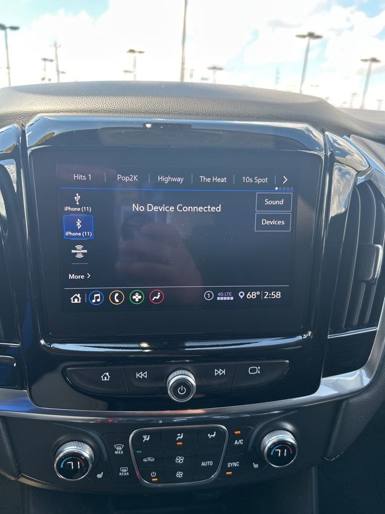 2020 Chevrolet Traverse LT Cloth