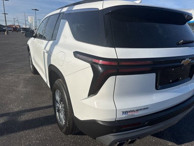 2025 Chevrolet Traverse LT