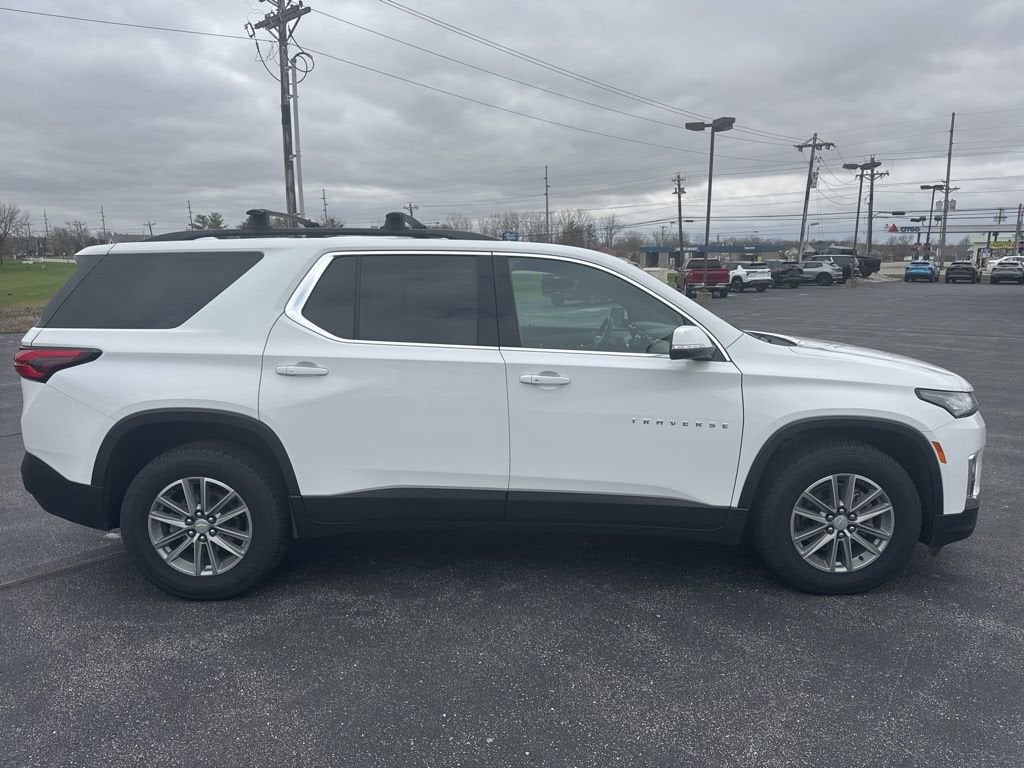 2022 Chevrolet Traverse LT Leather