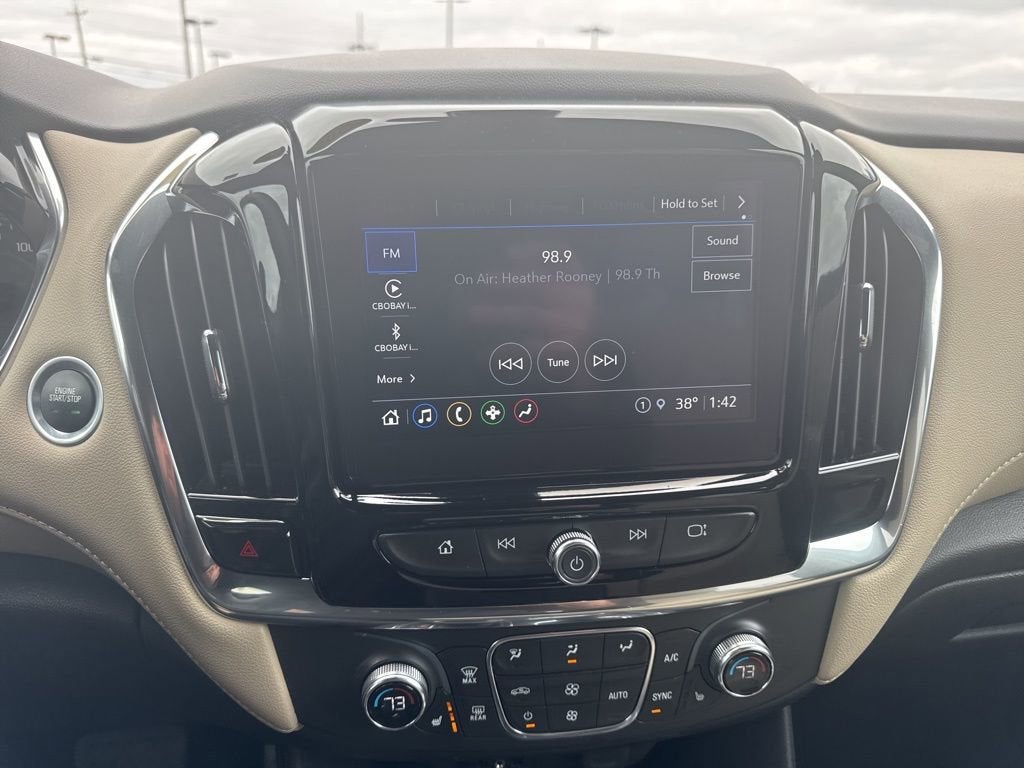 2022 Chevrolet Traverse LT Leather