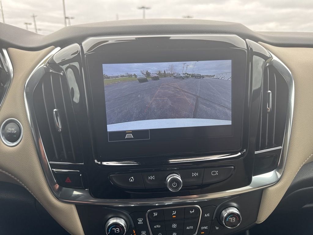 2022 Chevrolet Traverse LT Leather