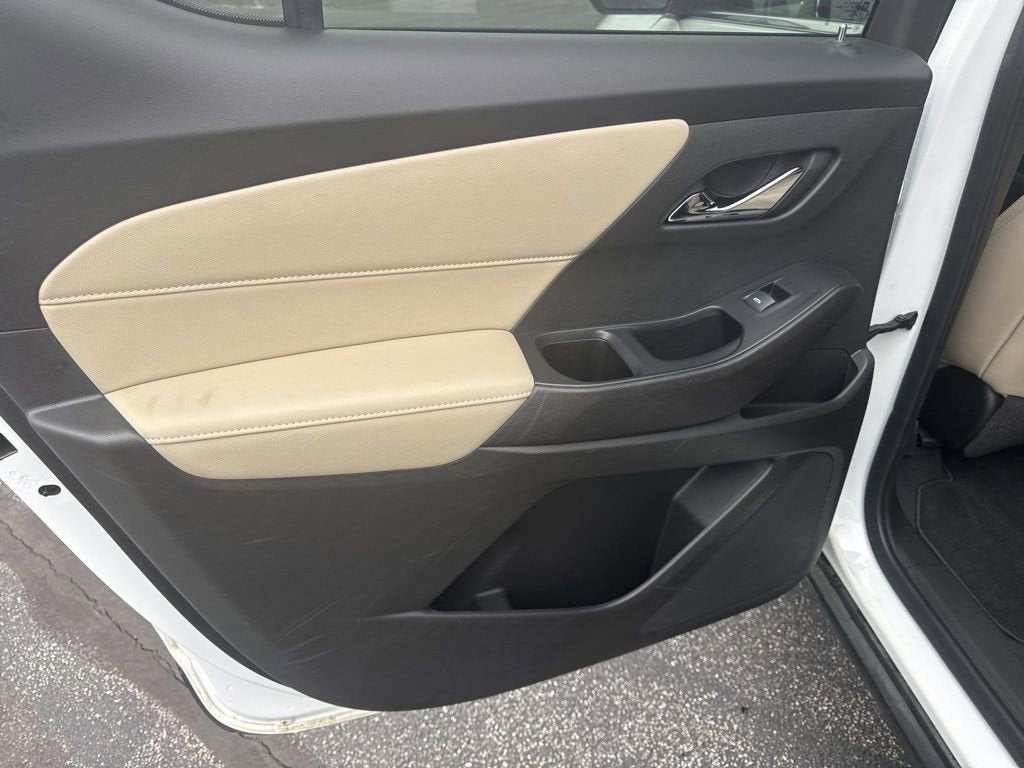 2022 Chevrolet Traverse LT Leather