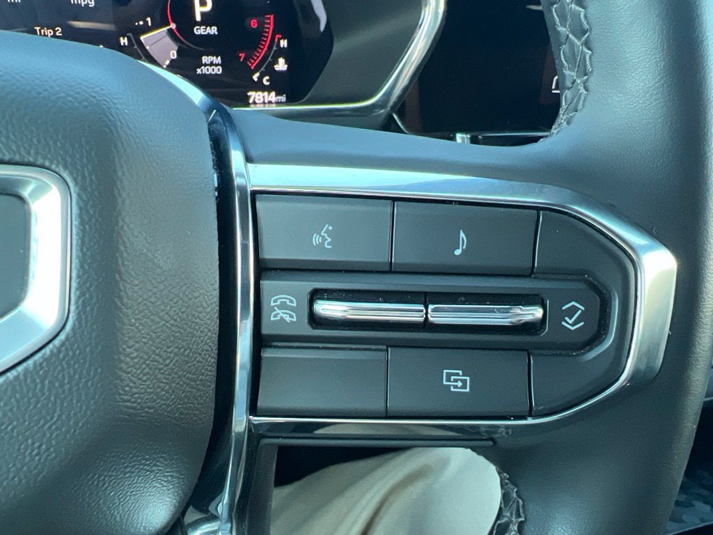 2024 GMC Canyon Elevation