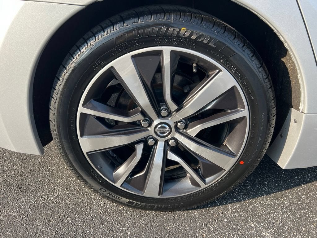 2020 Nissan Maxima SV