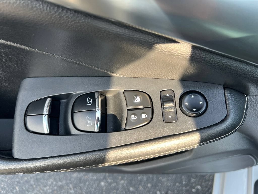 2020 Nissan Maxima SV