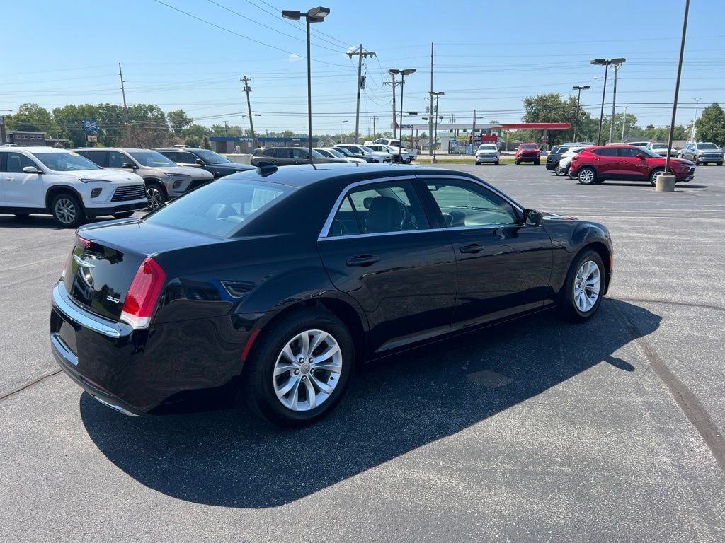 2015 Chrysler 300 Limited