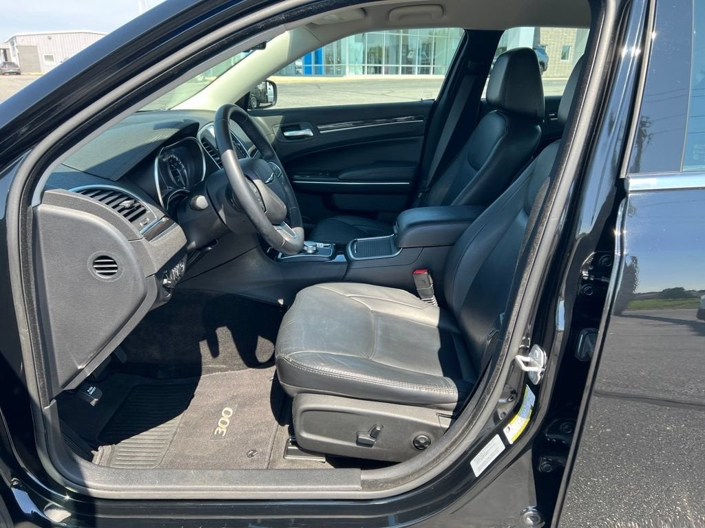 2015 Chrysler 300 Limited