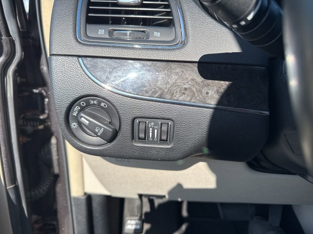 2016 Chrysler Town & Country Touring-L