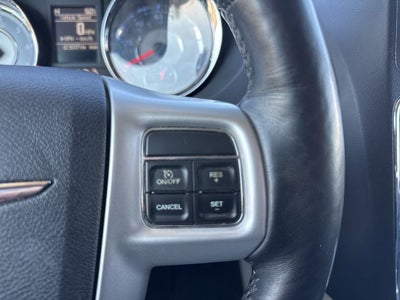 2016 Chrysler Town & Country Touring-L