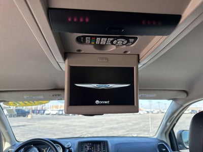 2016 Chrysler Town & Country Touring-L