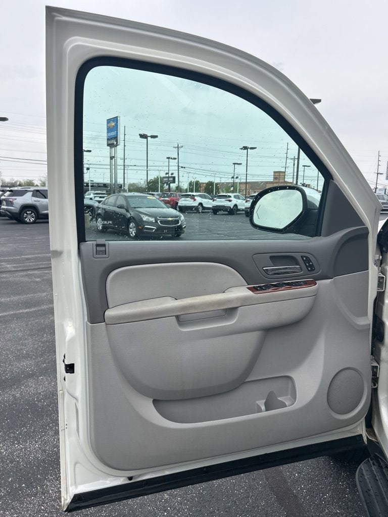 2013 Chevrolet Avalanche LTZ