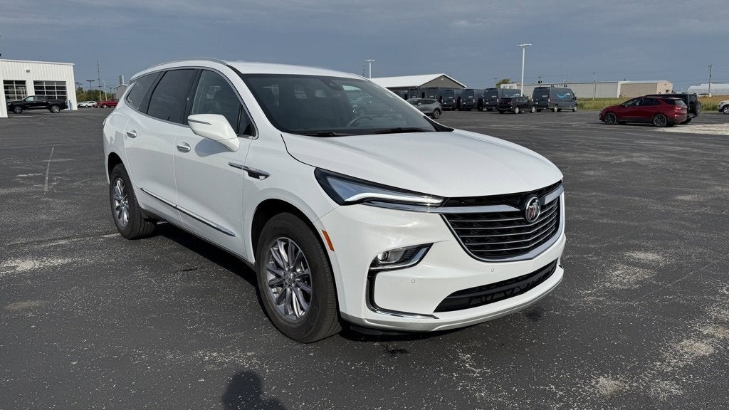 2024 Buick Enclave Essence