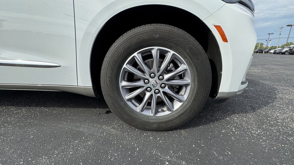 2024 Buick Enclave Essence