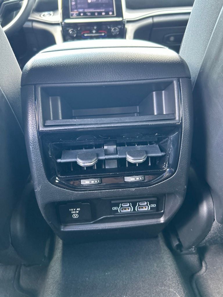 2022 Jeep Grand Cherokee Altitude