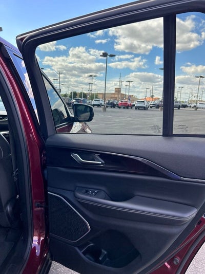 2022 Jeep Grand Cherokee Altitude