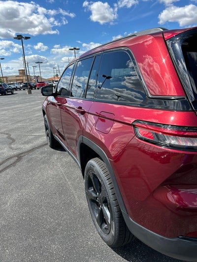 2022 Jeep Grand Cherokee Altitude