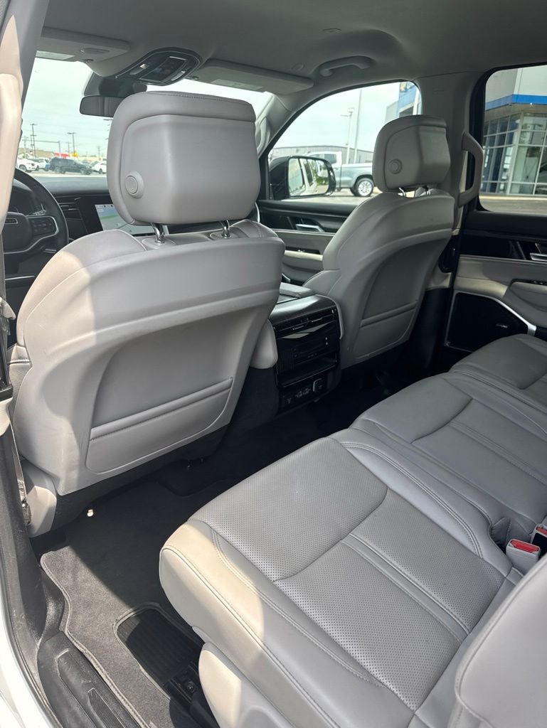 2023 Jeep Wagoneer L Series II