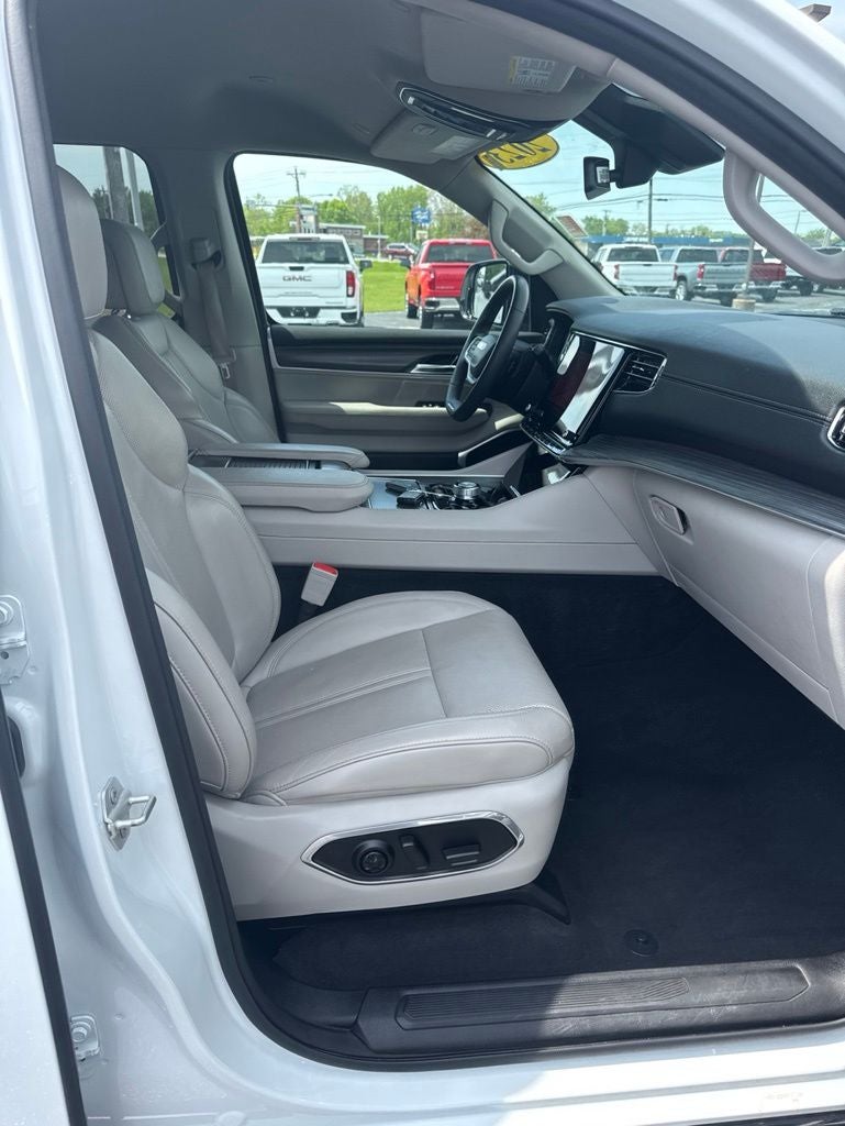 2023 Jeep Wagoneer L Series II