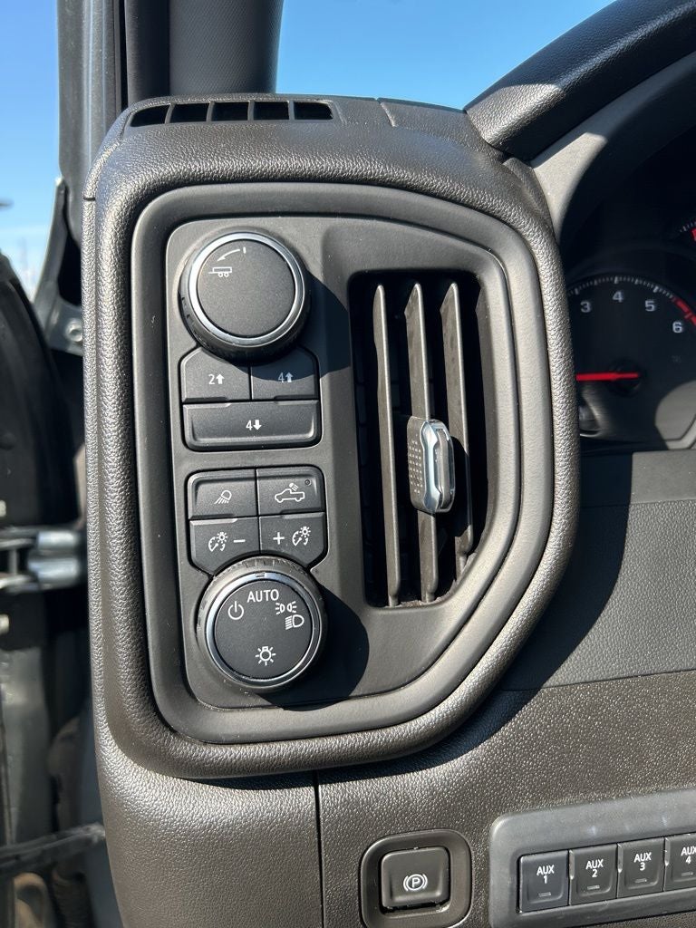 2024 Chevrolet Silverado 2500HD Custom