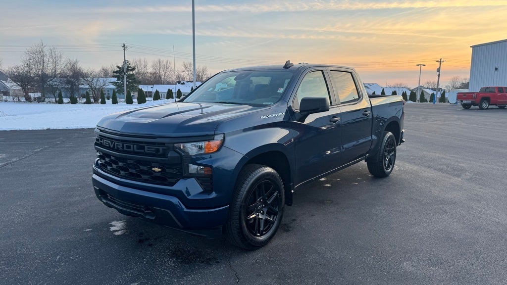 2022 Chevrolet Silverado 1500 Custom