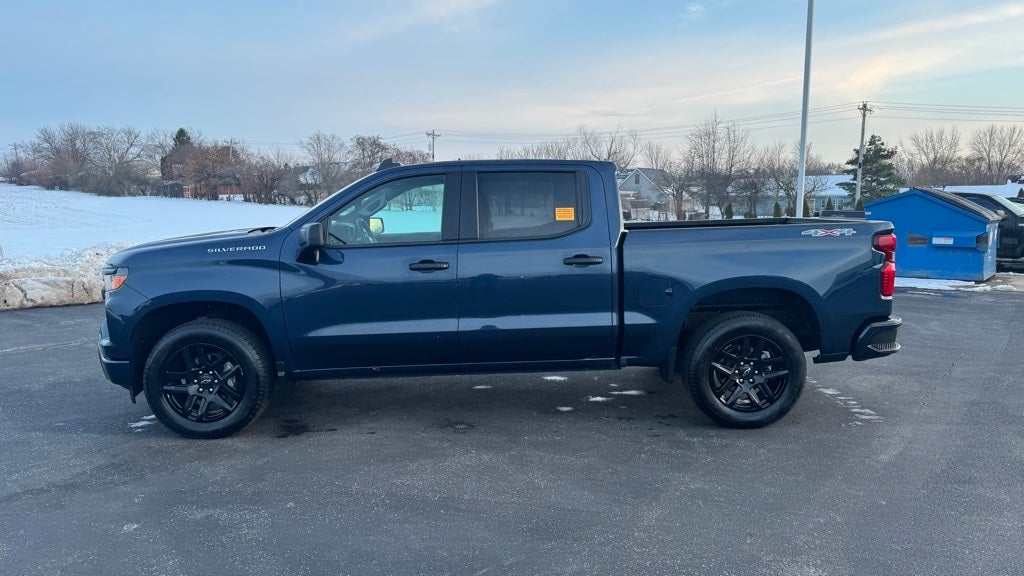 2022 Chevrolet Silverado 1500 Custom