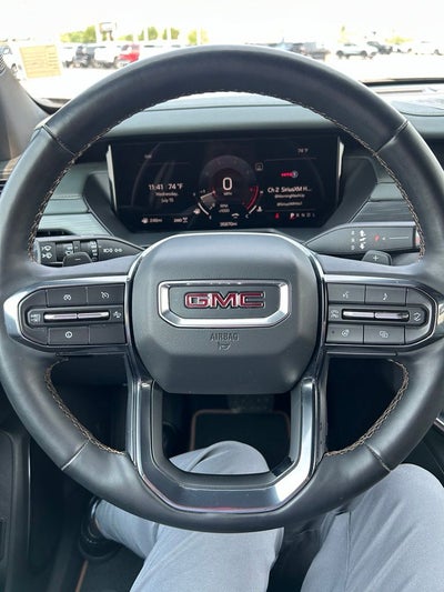 2025 GMC Acadia AT4