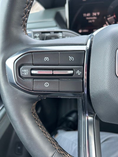 2025 GMC Acadia AT4
