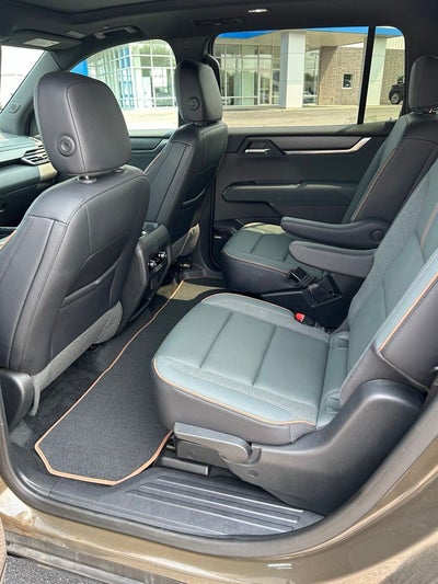 2025 GMC Acadia AT4