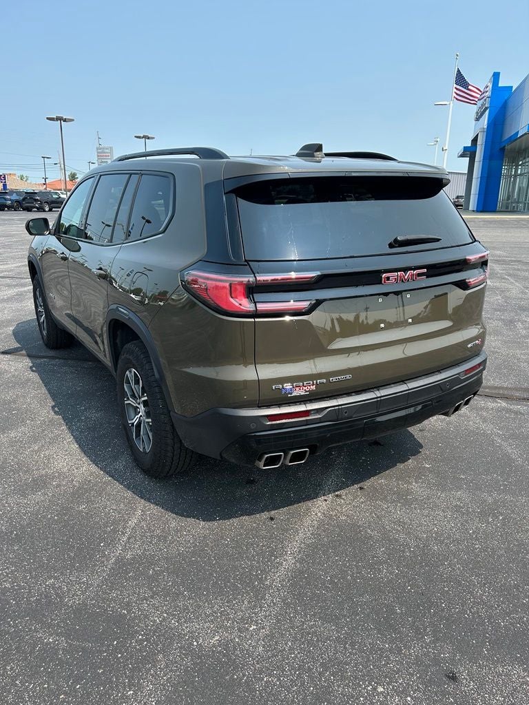 2025 GMC Acadia AT4