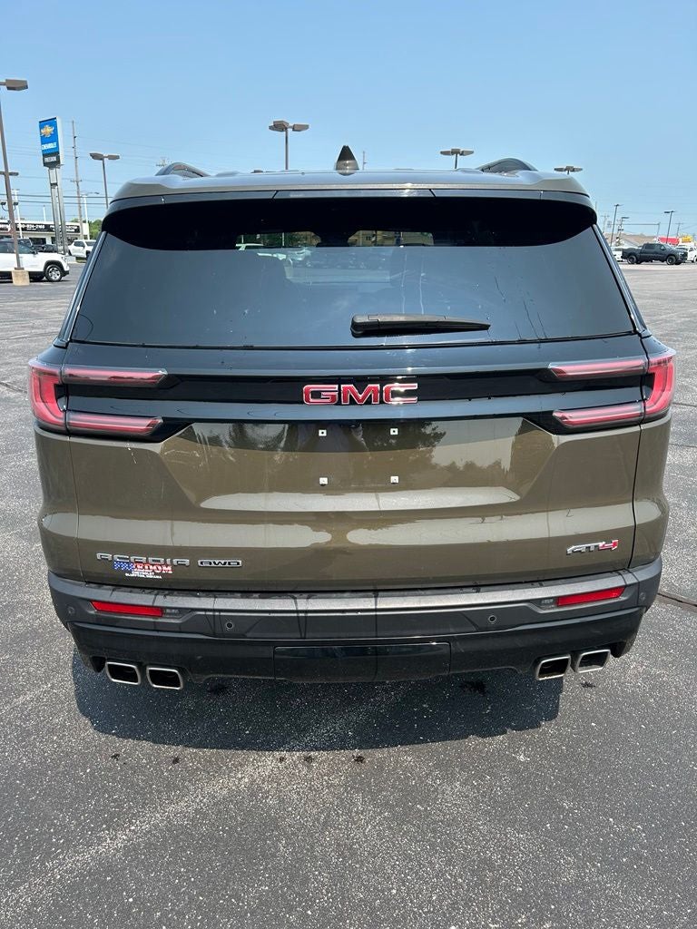 2025 GMC Acadia AT4