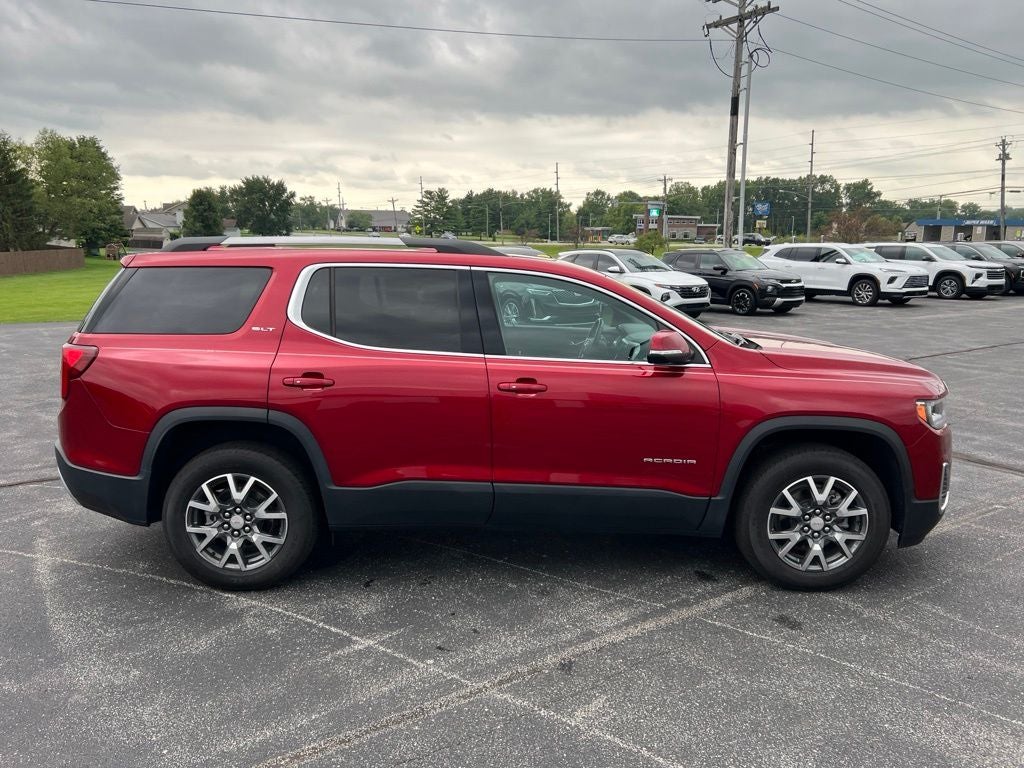 2023 GMC Acadia SLT