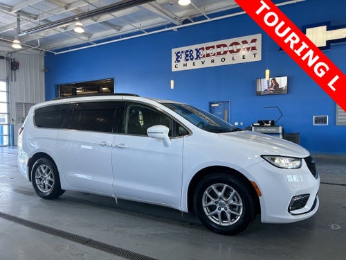 2022 Chrysler Pacifica Touring L