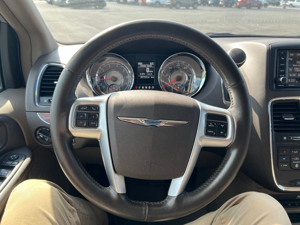 2013 Chrysler Town & Country Touring-L