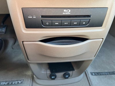 2013 Chrysler Town & Country Touring-L