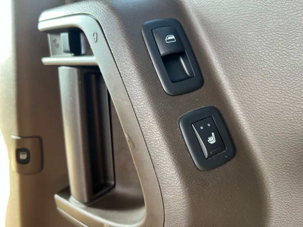 2013 Chrysler Town & Country Touring-L