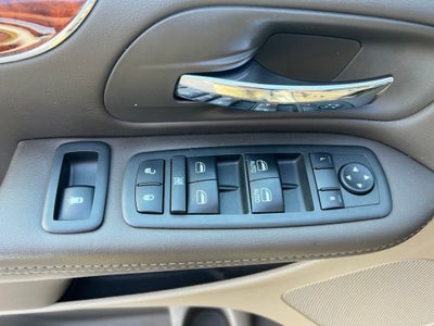 2013 Chrysler Town & Country Touring-L