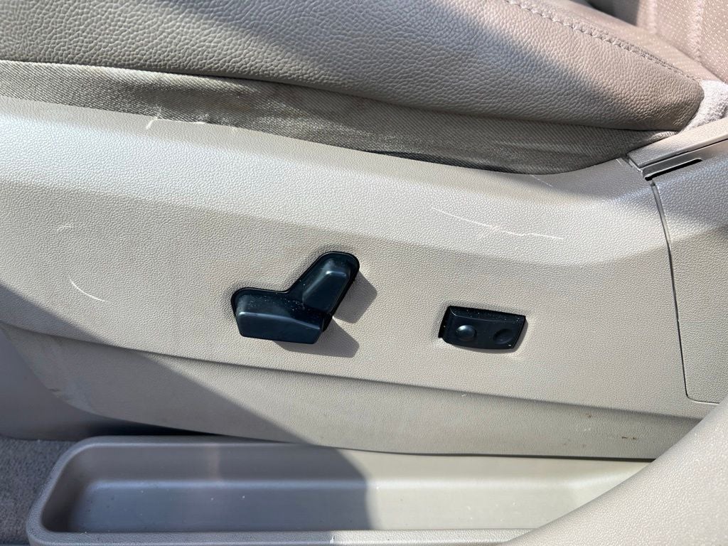 2013 Chrysler Town & Country Touring-L