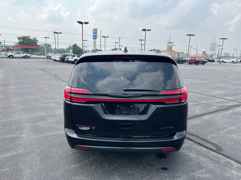 2025 Chrysler Pacifica Limited